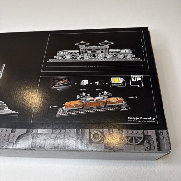 New LEGO Icons: Crocodile Locomotive (10277) Factory Sealed - Picture 5 of 6